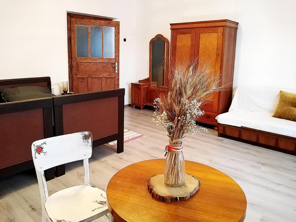 Family Apartman Szádelő - Zádiel Zadiel Exterior foto